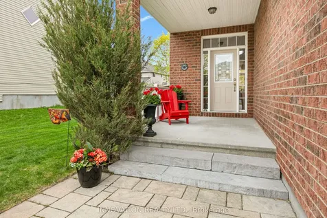 372 Kingbrook Drive Kanata ON K2M 0G2