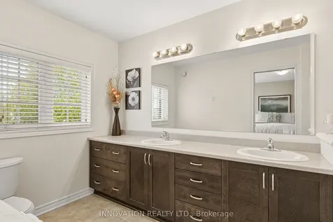 372 Kingbrook Drive Kanata ON K2M 0G2