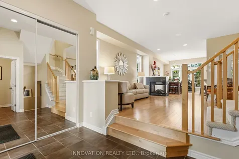 372 Kingbrook Drive Kanata ON K2M 0G2