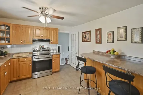 10195 Stanley Avenue Niagara Falls ON L2E 6S6