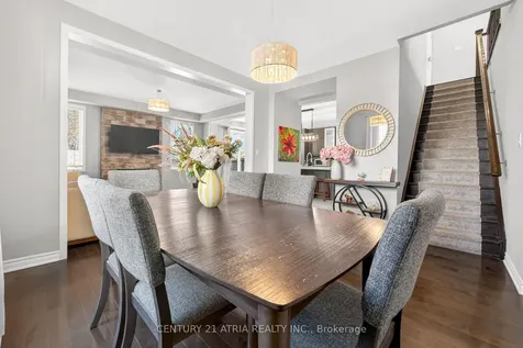 265 Fellowes Crescent Hamilton ON L8B 0V2