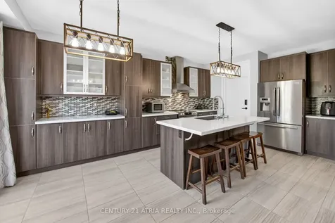 265 Fellowes Crescent Hamilton ON L8B 0V2