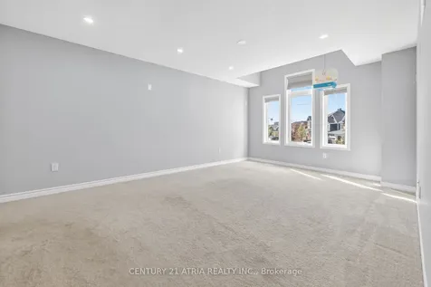 265 Fellowes Crescent Hamilton ON L8B 0V2