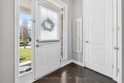 265 Fellowes Crescent Hamilton ON L8B 0V2