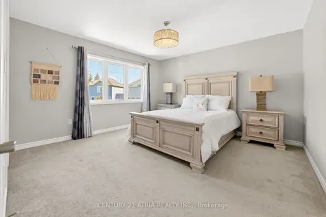 265 Fellowes Crescent Hamilton ON L8B 0V2