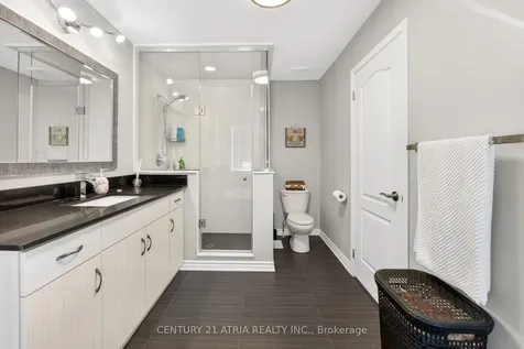 265 Fellowes Crescent Hamilton ON L8B 0V2