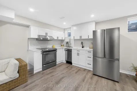 265 Fellowes Crescent Hamilton ON L8B 0V2