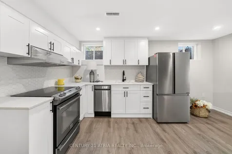 265 Fellowes Crescent Hamilton ON L8B 0V2