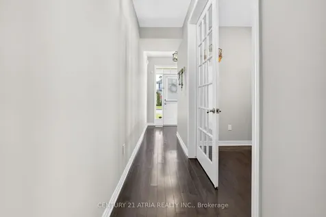 265 Fellowes Crescent Hamilton ON L8B 0V2