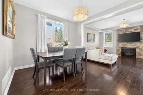 265 Fellowes Crescent Hamilton ON L8B 0V2