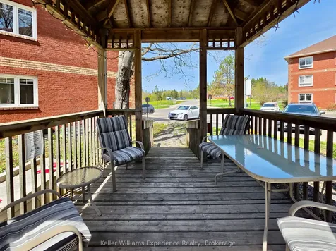 657 Cedar Lane Bracebridge ON P1L 1P1