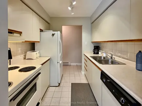 657 Cedar Lane Bracebridge ON P1L 1P1
