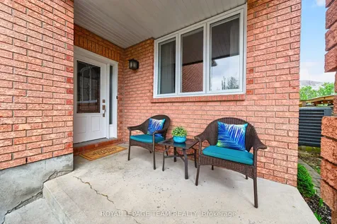 27 Inwood Drive Kanata ON K2M 1Z5