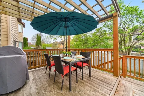 27 Inwood Drive Kanata ON K2M 1Z5