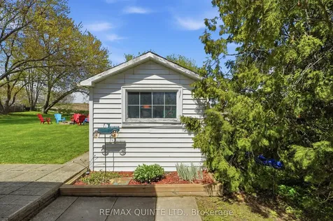 565 Lester Road Quinte West ON K8V 5P8