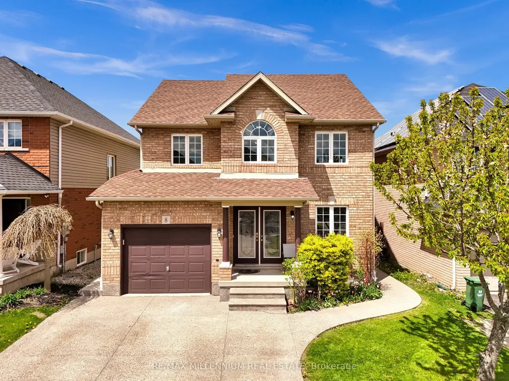 8 Bates Avenue Hamilton ON L0R 1P0