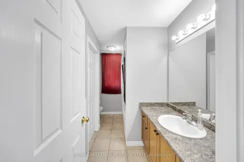 8 Bates Avenue Hamilton ON L0R 1P0