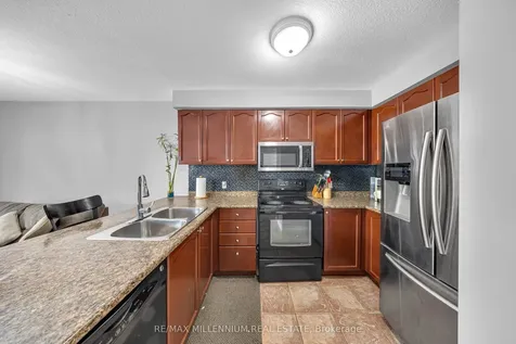 8 Bates Avenue Hamilton ON L0R 1P0