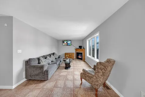 8 Bates Avenue Hamilton ON L0R 1P0