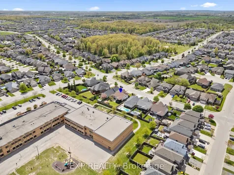 6296 Parkside Road Niagara Falls ON L2H 0B2
