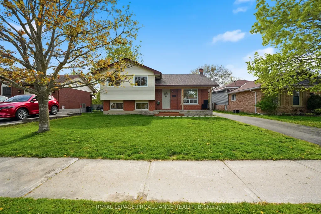 18 Alnet Drive Belleville ON K8P 4V9