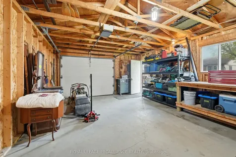 18 Alnet Drive Belleville ON K8P 4V9