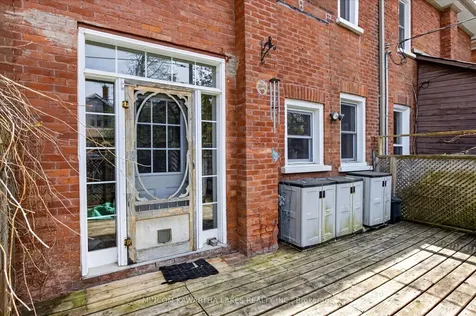 494 Charlotte Street Peterborough ON K9J 2W3