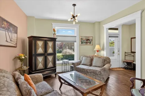 494 Charlotte Street Peterborough ON K9J 2W3