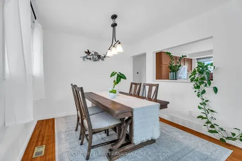 31 Brenlyn Court Hamilton ON L9C 4N8