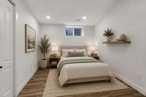 31 Brenlyn Court Hamilton ON L9C 4N8