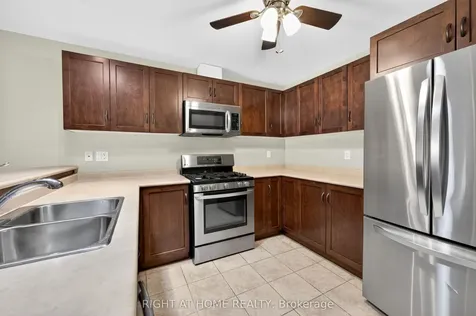 32 Woodburn Avenue St. Catharines ON L2P 0B8