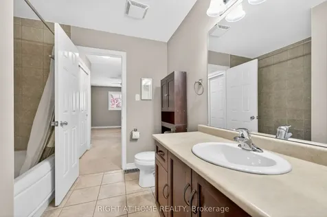 32 Woodburn Avenue St. Catharines ON L2P 0B8