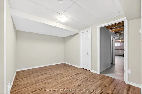 32 Woodburn Avenue St. Catharines ON L2P 0B8