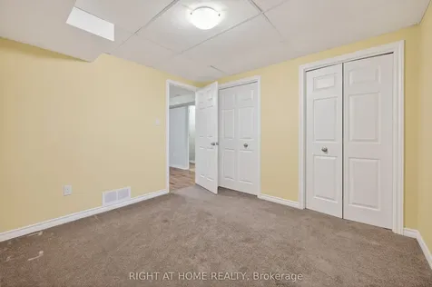 32 Woodburn Avenue St. Catharines ON L2P 0B8
