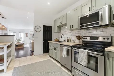 66 St Andrews Street Cambridge ON N1S 1M4