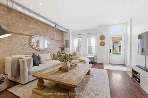 66 St Andrews Street Cambridge ON N1S 1M4