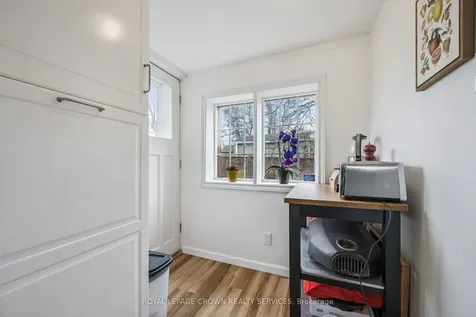 9 Spadina Road E Kitchener ON N2M 3X2