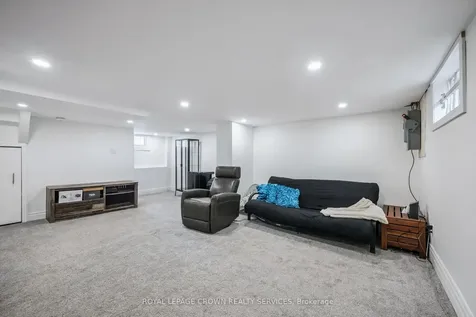 9 Spadina Road E Kitchener ON N2M 3X2