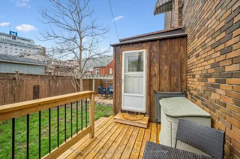 9 Spadina Road E Kitchener ON N2M 3X2