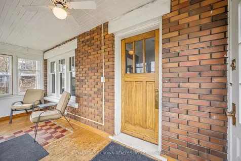 9 Spadina Road E Kitchener ON N2M 3X2