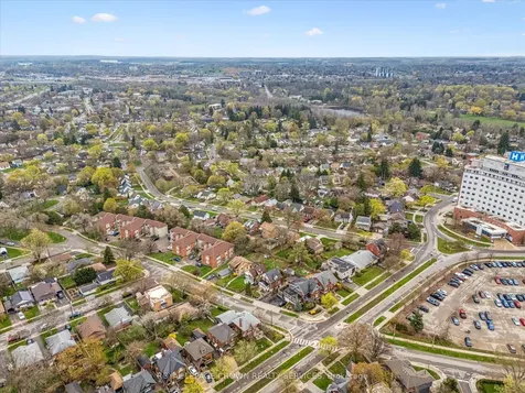 9 Spadina Road E Kitchener ON N2M 3X2