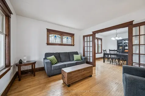 9 Spadina Road E Kitchener ON N2M 3X2