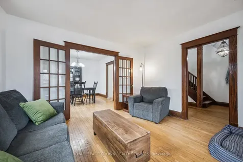 9 Spadina Road E Kitchener ON N2M 3X2