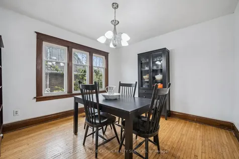 9 Spadina Road E Kitchener ON N2M 3X2