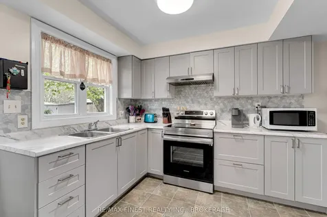 717 Ridley Drive Kingston ON K7P 2A3