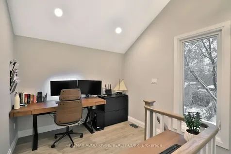 31-33 Hawthorne Avenue Hamilton ON L8P 4P7