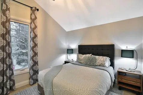 31-33 Hawthorne Avenue Hamilton ON L8P 4P7
