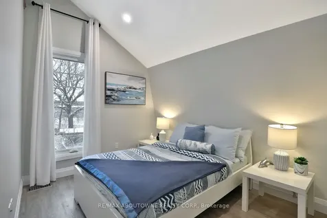 31-33 Hawthorne Avenue Hamilton ON L8P 4P7