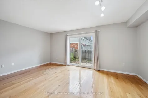 124 Gosling Gardens Guelph ON N1G 5K6