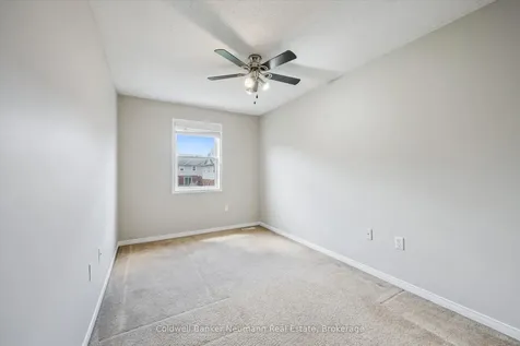 124 Gosling Gardens Guelph ON N1G 5K6